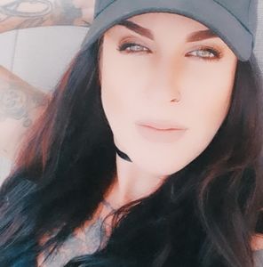 Meet your Posher, Elly